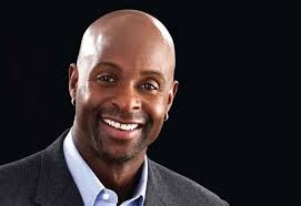 Happy birthday to NFL Hall of Fame Receiver Jerry Rice who turns 53 years old today 