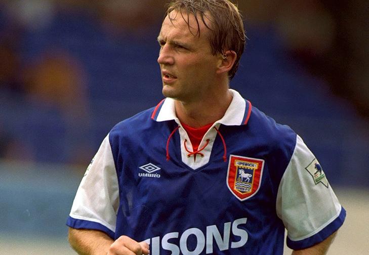 Happy Birthday to former forward & caretaker manager Paul Goddard, who turns 56 today!  