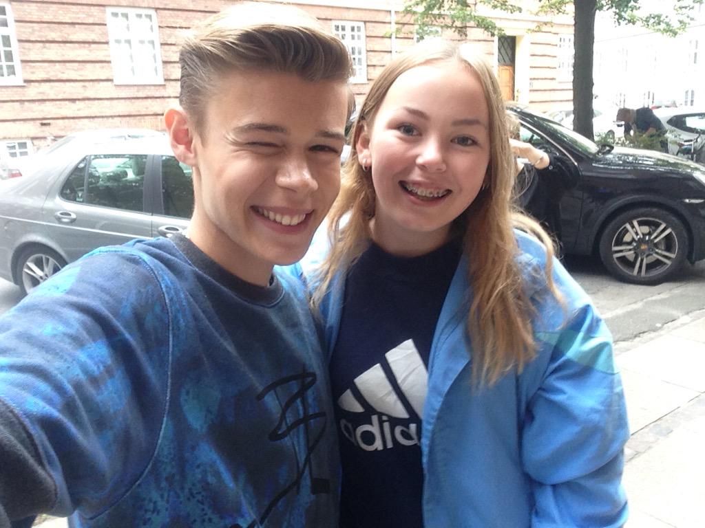 frids_bieber's tweet photo. ONE MONTH SINCE THIS @BenjaminLasnier #benjaminoutLOUD #benjaminseptember http://t.co/zIlxy34D4z