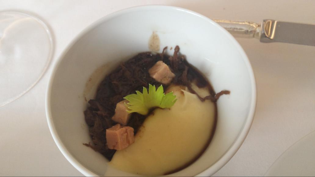 marketch's tweet image. Le chevreuil et sa purée de panais. #dominiquegautier maîtrise son sujet☺