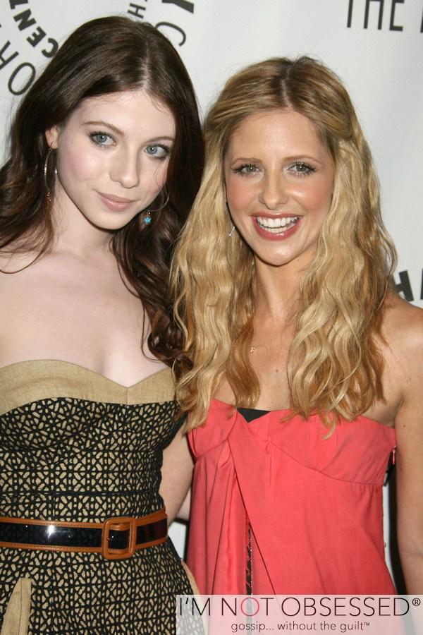 Sarah Michelle Gellar Wishes Michelle Trachtenberg Happy Birthday  