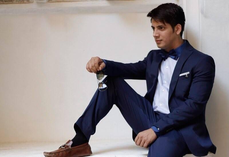 Магомедов магомед расулович онколог. Аяз ахмед. Аяз ахмедов нейрохирург. Индия актер аяз ахмед. Аяз ахмед в сериале богиня сантоши индия.