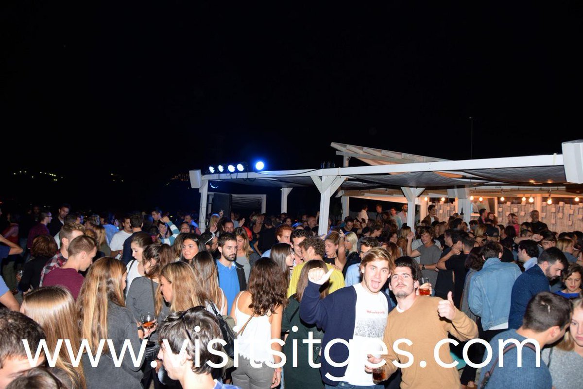 VisitSitges (@visitsitges) on Twitter photo Gran Festa Cloenda <a href="/holaclubsitges/">HOLA Club Sitges</a> plens fins la bandera i magnífica temporada visitsitges.com/ca/sitges/chir… Espectacular! Gran Festa Cloenda <a href="/holaclubsitges/">HOLA Club Sitges</a> plens fins la bandera i magnífica temporada visitsitges.com/ca/sitges/chir… Espectacular!