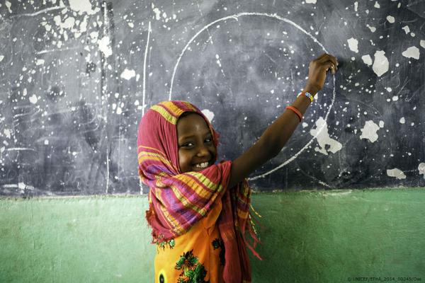 unicefireland's tweet image. How data is driving results for children buff.ly/1ZkKJsl  #data2015 @yokabrandt