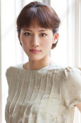 顔画像 能見篤史の嫁は元同僚の美人妻 綾瀬はるかに激似の噂も 白髪はストレス Trend Stars