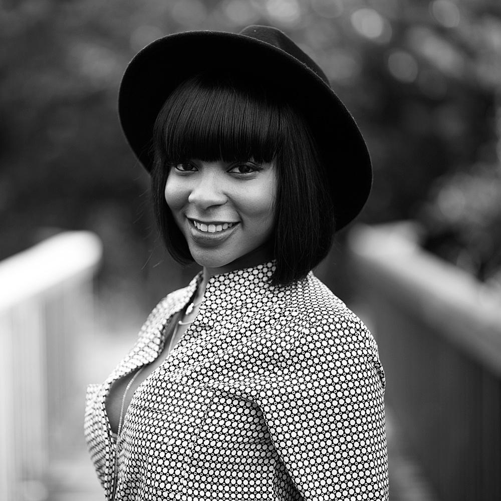 Hunter_DP's tweet photo. Loved the vibes, outfit styles and smiles. #Hunter_DP #photography #Miami #blackandwhite #ebonywomen http://t.co/7xYA2cJKum