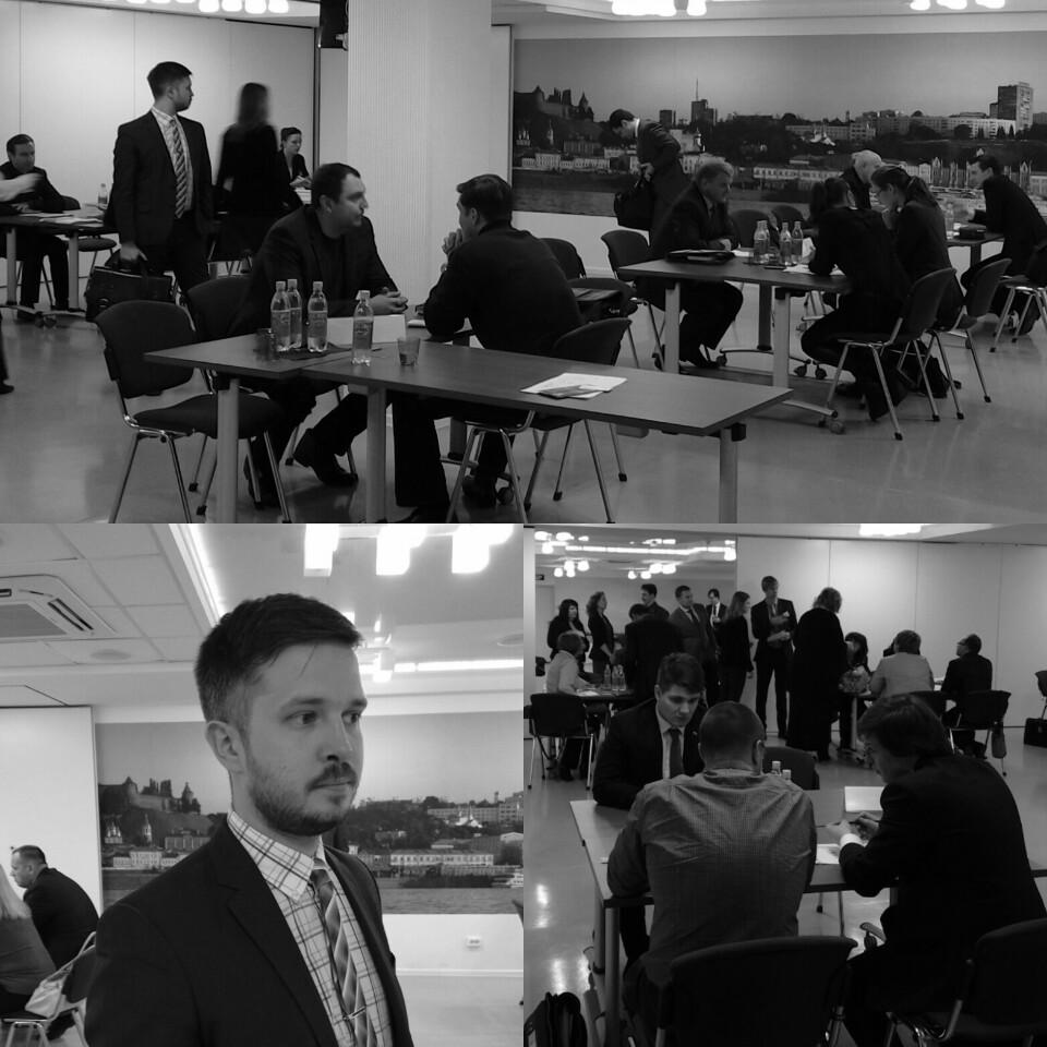 BaseRide's tweet image. #baseridelive 
Pitch session of Russian and German business. Our head of sales is too serious for October Tuesday)