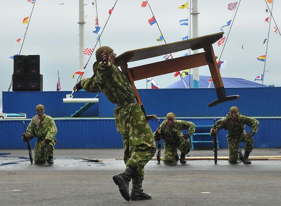 novaya_gazeta's tweet image. Минобороны создаст «научную роту» для борьбы с фальсификацией истории novayagazeta.ru/news/1697200.h…