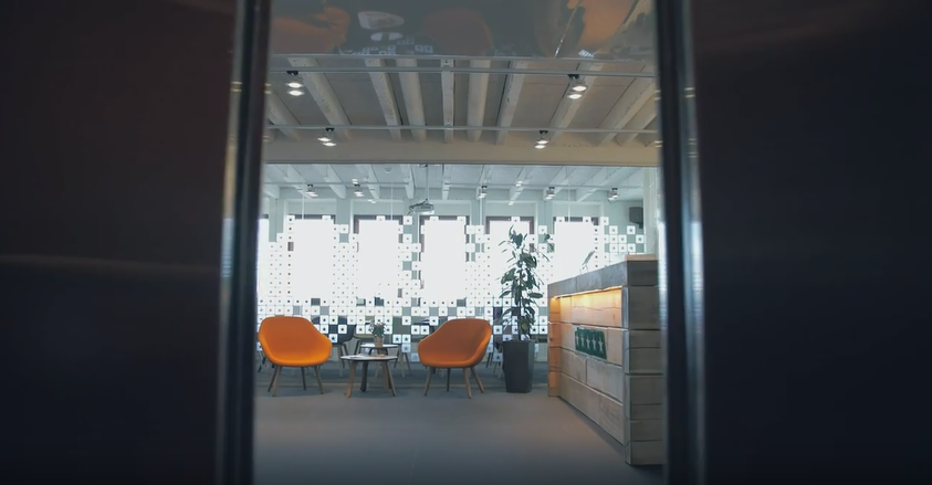 Trustpilot's tweet photo. Spend a day with us! Check out our latest video and get an inside look at the #TrustMovement http://t.co/DDu64L1aAr http://t.co/NGbMCbYRqb