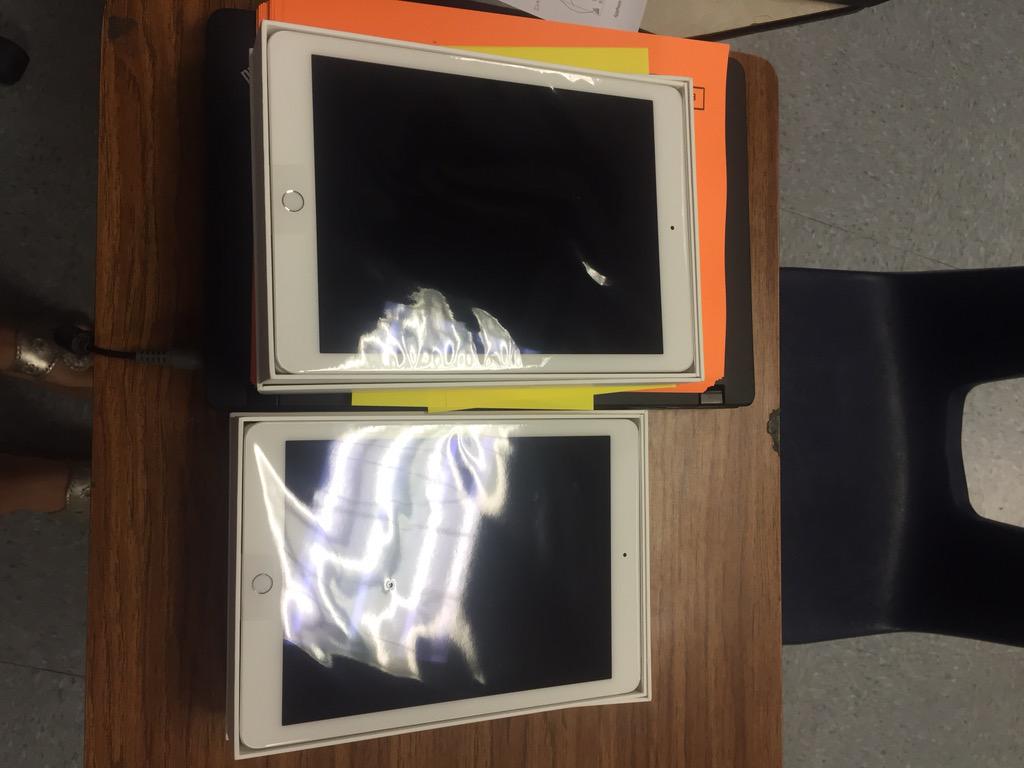 MsHuntMath's tweet image. Look at what arrived in my classroom today!!! @DonorsChoose super excited!