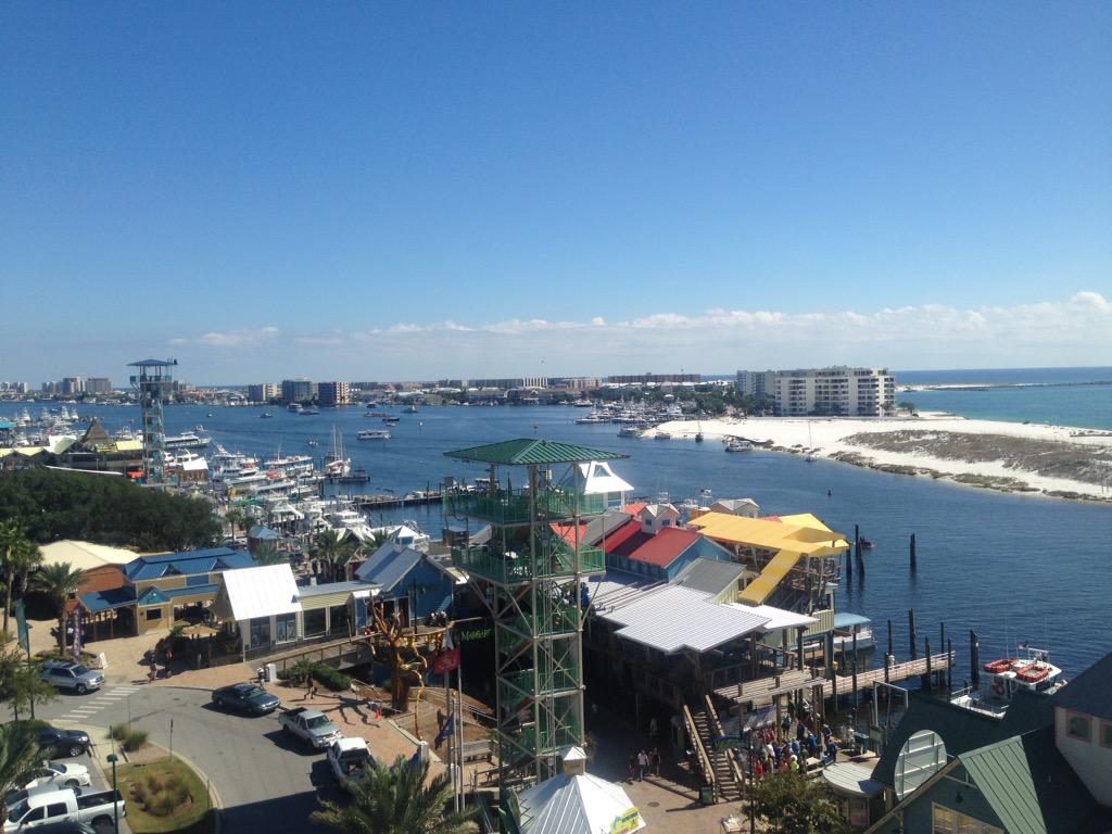 greaseygarrett's tweet photo. Best view in Florida! @HWVDestin #EmeraldGrande #3rdfloorview http://t.co/547OQneRzN