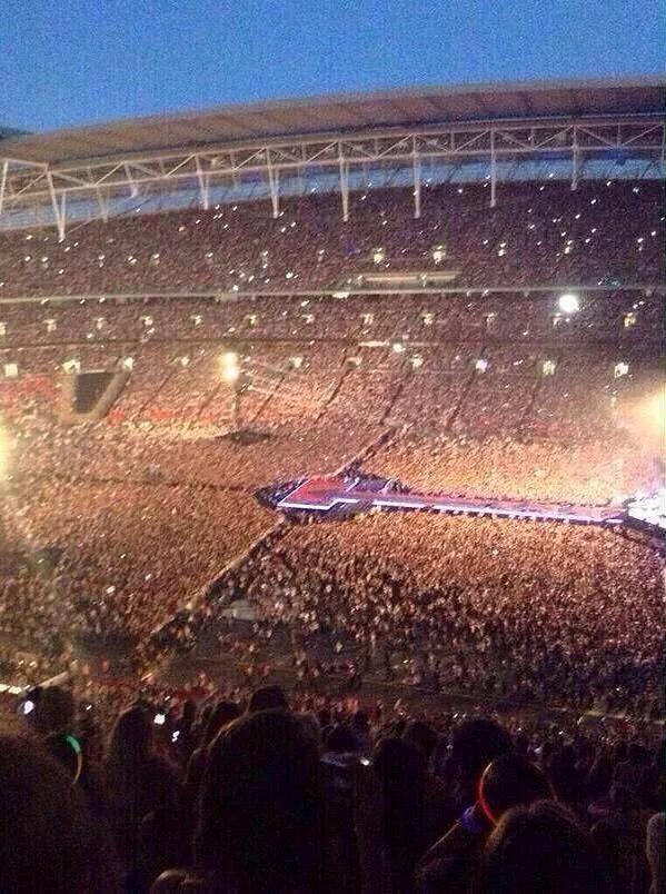 SA1DGirlForLife's tweet image. We may have our differences, but we are a family. We are perfect,  in our own 1D kinda way  #WeArePerfect #1Dfandom