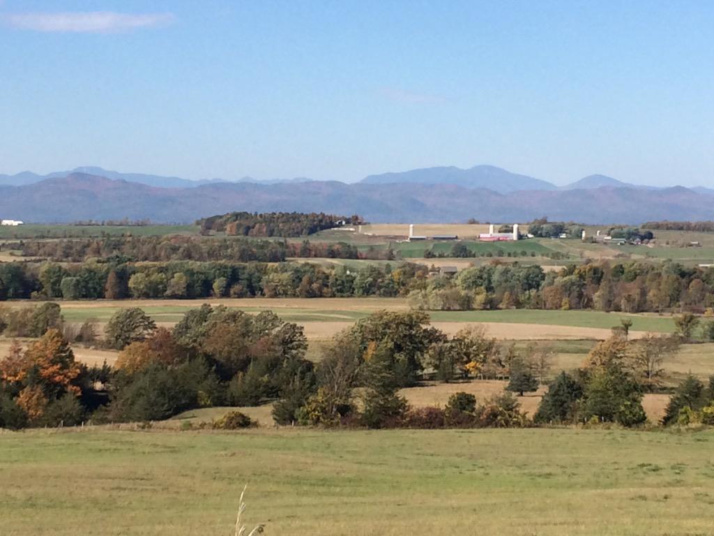 devnullrunner's tweet photo. Pedaling through some gorgeous terrain on #VG3RDay http://t.co/RlDodBBVUh