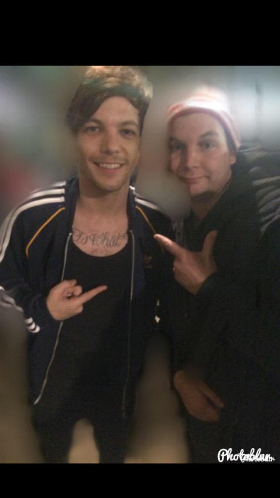 Scott1D's tweet photo. Omg my bro L@Louis_Tomlinson @LouisWTNews @1DupdateOTRA @1DUpdateBRA @1DUpdatesOnline @1DUpdatesPolish http://t.co/C5lctGPM7Z