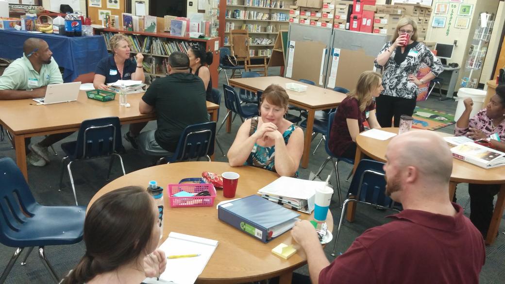 HCPSRiverhills's tweet image. PYP/IB Specials teams meet to learn from each other. Thanx @Lincolnmagnetib for hosting! #CollaborationForSuccess