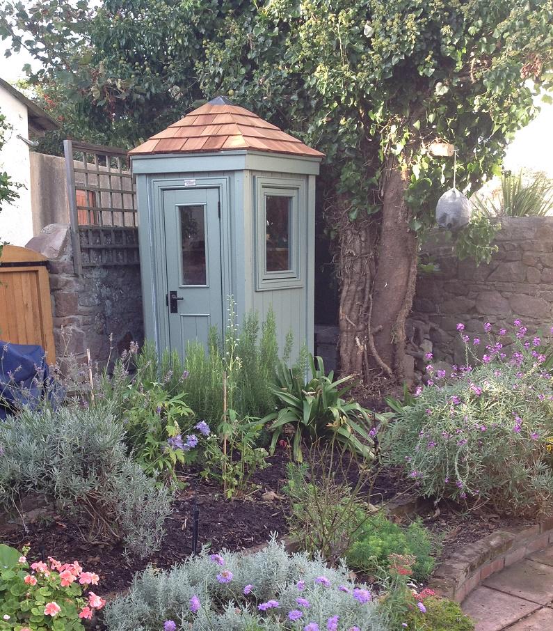 ThePoshShed's tweet photo. A busy week at The Posh Shed Company #welovesheds http://t.co/5QXqnQqP78 http://t.co/FoN6m3rroa