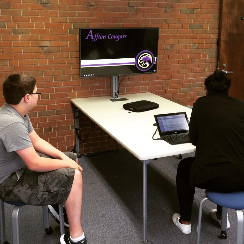 manuelherrera33's tweet photo. Student receiving feedback on his step-by-step directions - How to Connect Chromebooks to @bretford teaming tables. http://t.co/xPQ3UR1aV0