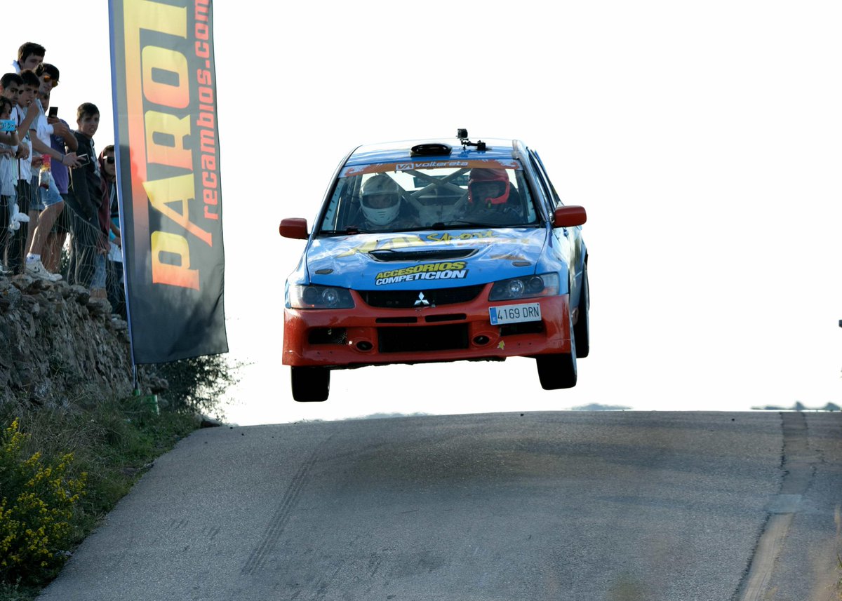 MallorcaRallye's tweet photo. Victoria de Jose Martorell en el Rallysprint Illa de Menorca #RSMenorca #CBR
http://t.co/ujz1NyMjKt http://t.co/1QIKzr9hP8