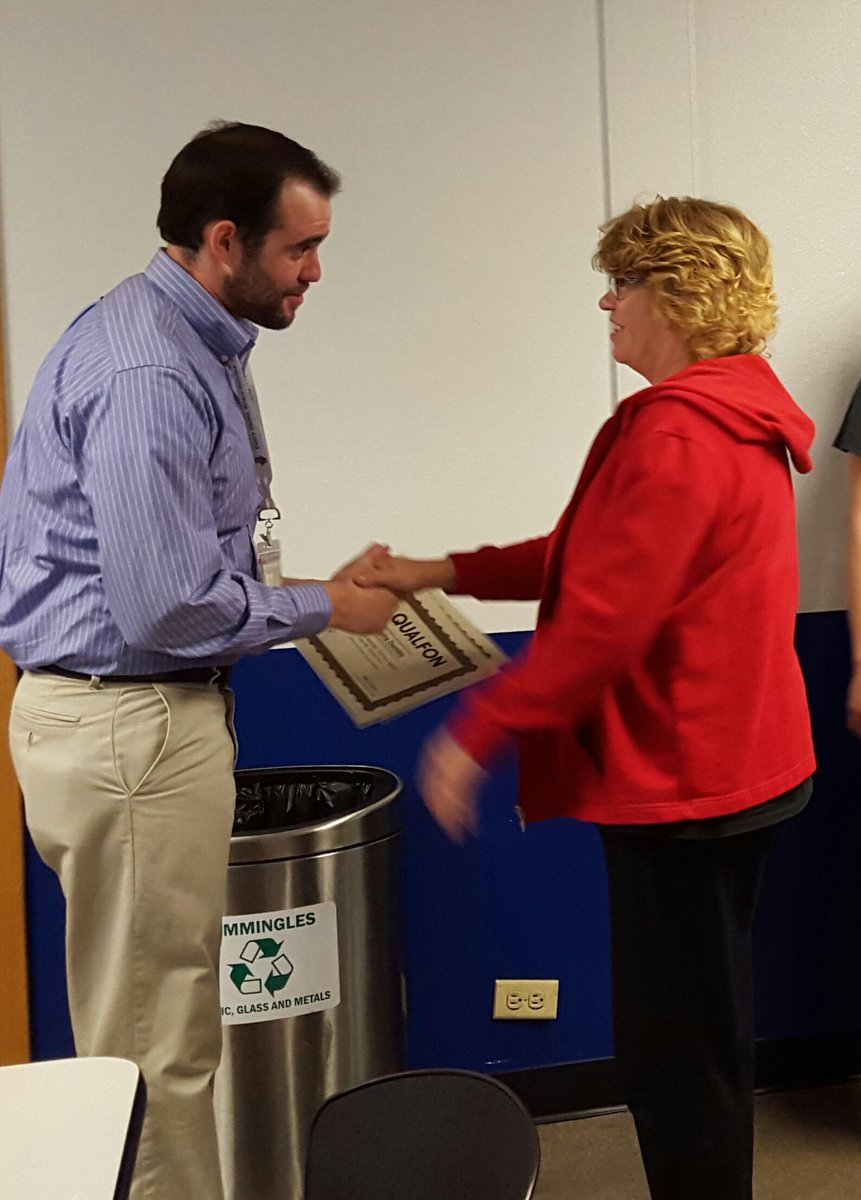 QualfonFTC's tweet photo. Congrats to our recent graduating classes! Happy you've joined the #qualfonfortcollins fam! #imatteratwork #sopaid http://t.co/Nta0aLghP3