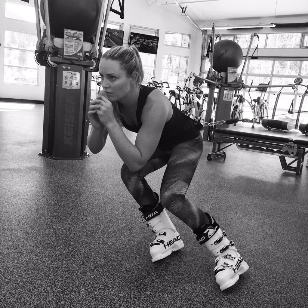 lindseyvonn's tweet photo. One step closer to snow! #progress #cantslowmedown http://t.co/xGkMZ1vG9U