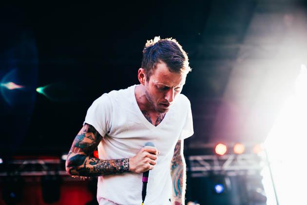 brooklynvegan's tweet image. FRom Autumn to Ashes (@FATAofficialNY) playing NYC makeup date with @PrimitiveWeapon brooklynvegan.com/archives/2015/…