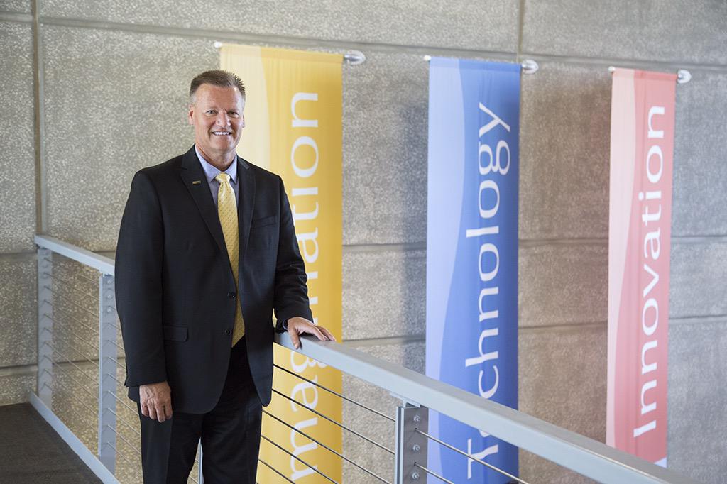 AlbrechtBryan's tweet photo. Honored to receive 2015 Entrepreneurial President Award. Thank you Gateway and NACCE. #ichoosegateway http://t.co/iC9DgitkH7