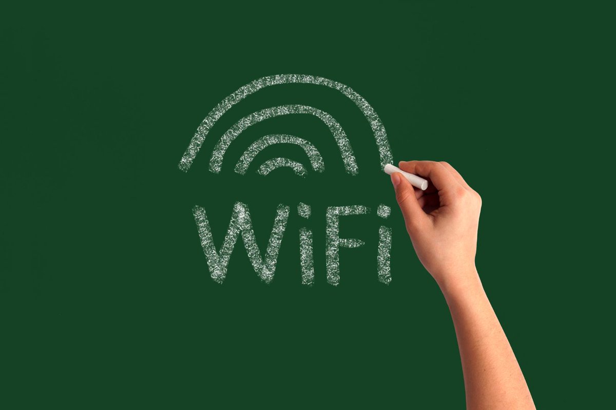 BusinesSuites's tweet photo. Look out! #Verizon announces testing for #5Gwireless to begin next year. http://t.co/BljySJ6EmZ http://t.co/7Vip4ZR6LA
