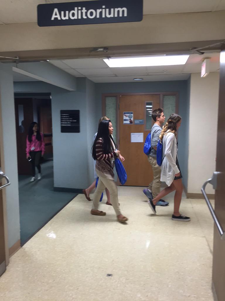 CFHS_Health_Den's tweet photo. #cfdenpics #hwfieldtrips http://t.co/kINVCaiFId