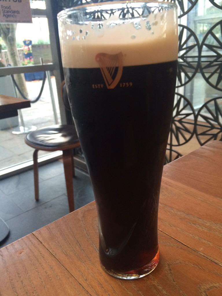 aledshearn's tweet image. Pint before @RealSirTomJones