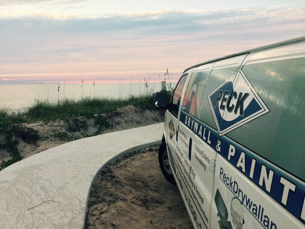 Peckdrywall's tweet photo. Dirty job ;) @UnderArmourfan1 @thinkpainting @CftCoatings @serrealdesigns @toms_painting @SolanoRemodels  @The_HTRC http://t.co/lQ53puYsd8