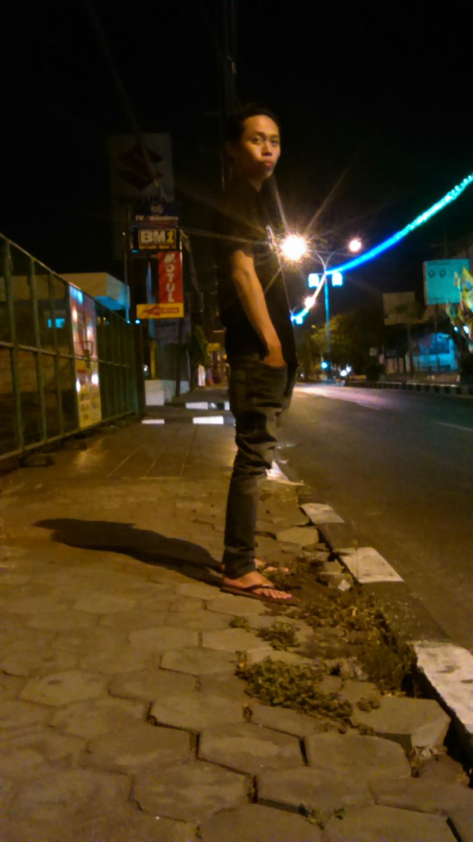 rudy_OSD's tweet photo. Masih tetap seperti Oven :v #Gresik http://t.co/n9xSGNK9Ky