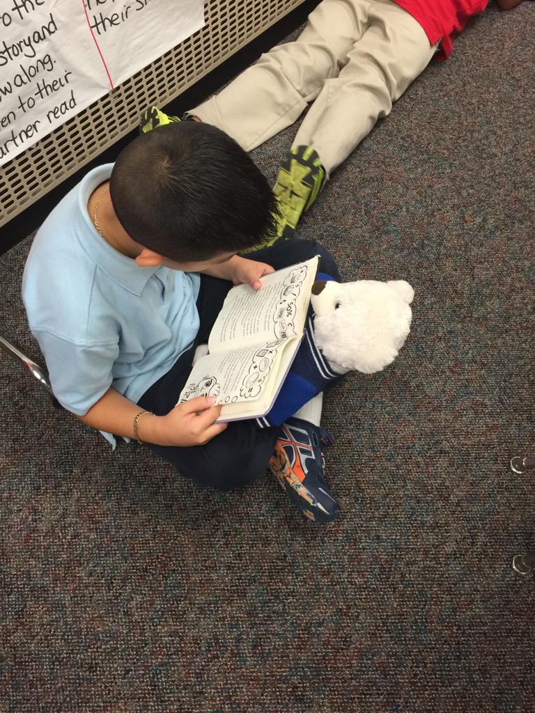 SolerSue's tweet photo. We're reading with our stuffed animals today 😊#mylincolnlion #schk12 http://t.co/MZGDIpkgO9