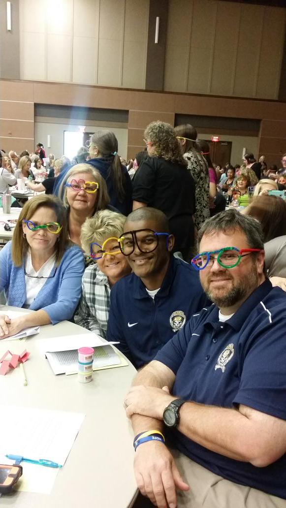 tdanders03's tweet photo. @steph_frosch  @PhillipsKISD #tlap #hop @burgessdave http://t.co/C8K5qaEdb9 http://t.co/TXPGr9waMK