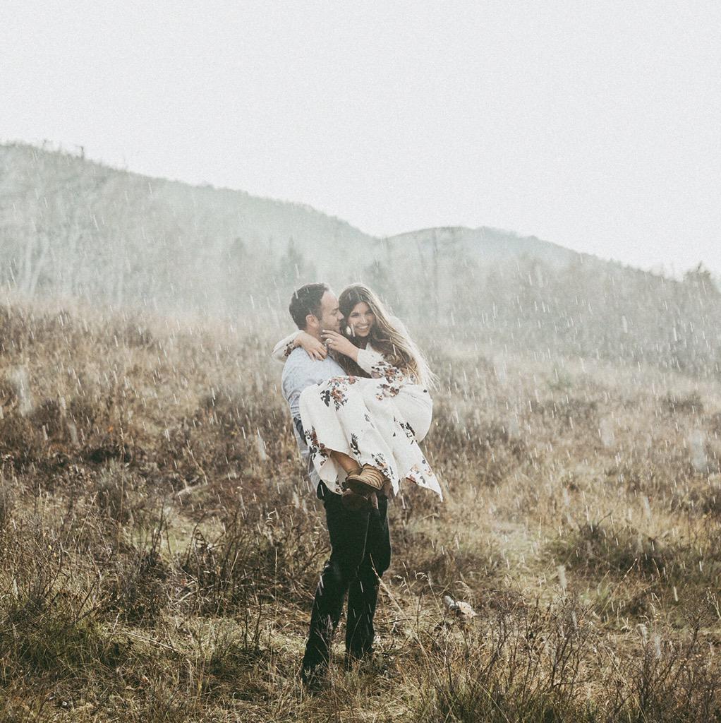 Sydtanner's tweet photo. When it starts POURING during your engagements but @india_earl  keeps shooting >>> http://t.co/onSOJmEf7t