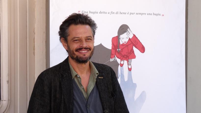 agterzapagina's tweet photo. Stefano Pesce è un professore bosniaco nel film #LaBugiaBianca di Giovanni Virgilio
http://t.co/qJDhmWX8eT http://t.co/eQybe6mNeW