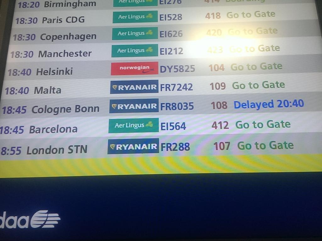 DerBayfale's tweet photo. #delayedflight 1st outgoing flight CGN delayed 1hr,2nd return flight from DUB shifted 6 hrs, 3rd another 2 hrs delay http://t.co/nnmYz4XkWb
