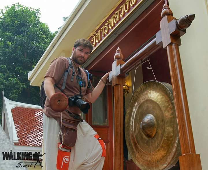 walkingtravel's tweet photo. 10/10 Golden Mountain temple, Bangkok http://t.co/bn95Pu82mq http://t.co/zaaBTStko3
