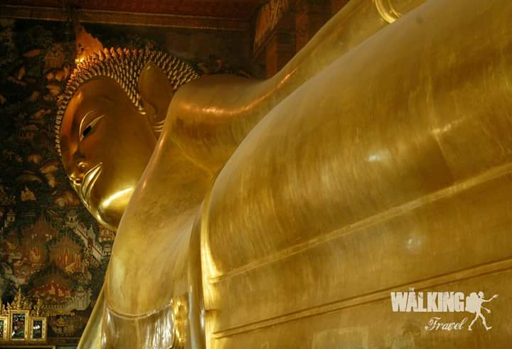 walkingtravel's tweet photo. 10/10 Wat Pho, Bangkok #Recliningbuddha http://t.co/bn95Pu82mq http://t.co/TpMDWJjxzt