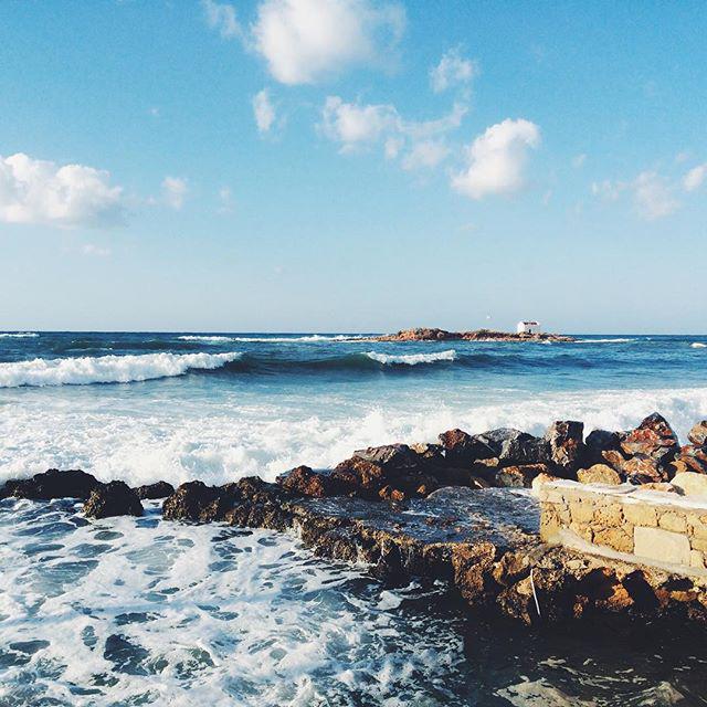 Who's caught themselves dreaming of #Malia?