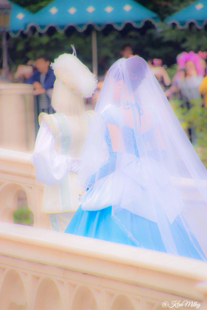 KiraMilky's tweet photo. ロイヤルドリームウェディング♡この写真がご本人まで届きますように♡とても感動しました！！カラードレスを見たのは初めてでしたがとても綺麗でした！！一番好きなシーンはベールダウンです！幸せのおすそ分けどうもありがとうございました♡ http://t.co/LnlEfH0jB0
