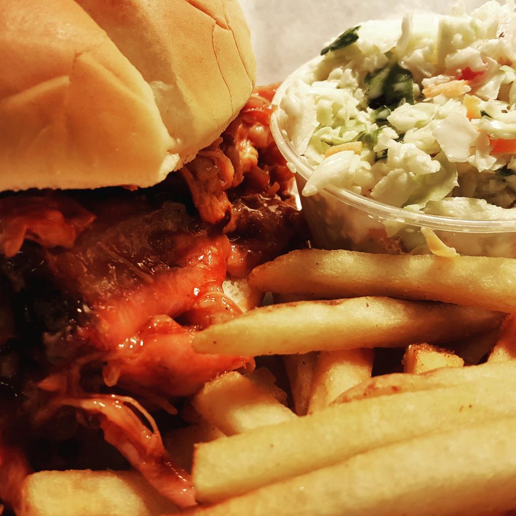 BillyBurgerWC's tweet photo. Follow us on Instagram @Billyburgerandbakery. #billyburger and Bakery #bbpork #coleslaw http://t.co/u90YiGBm5o