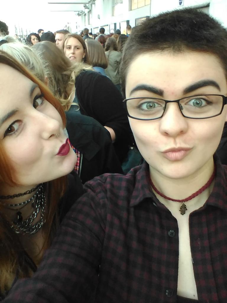 ThePumpkim's tweet photo. It begins! #FOB #FallOutBoyWembley http://t.co/wb5rGtoaLF