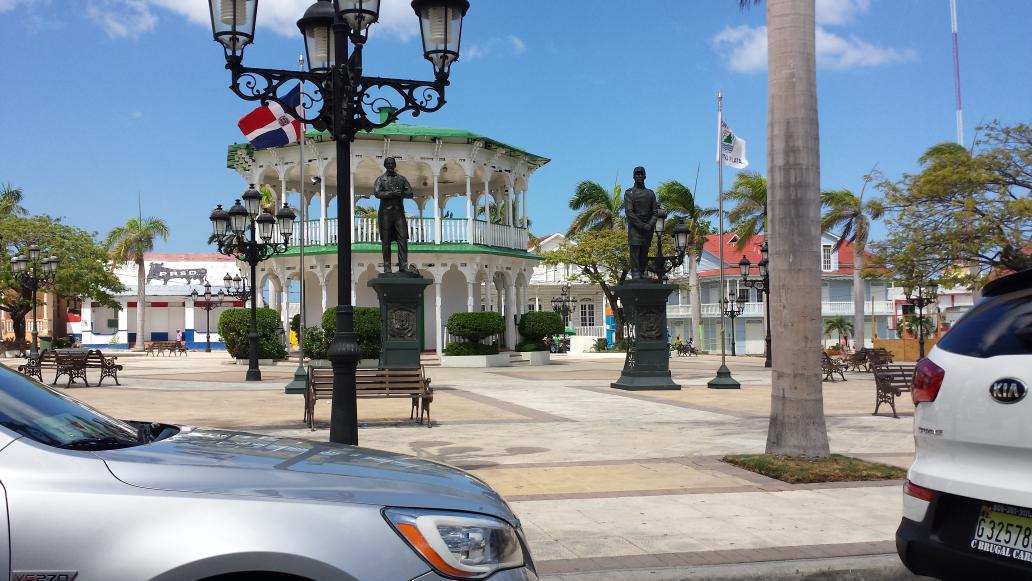 donfeliviajes's tweet photo. @VisitaRD @MiTurRD @YohaRdz @PuertoPlataClub @ViamundoMontero. Visitando Puerto Plata ahora mismo. http://t.co/Tdn8gRUkEa