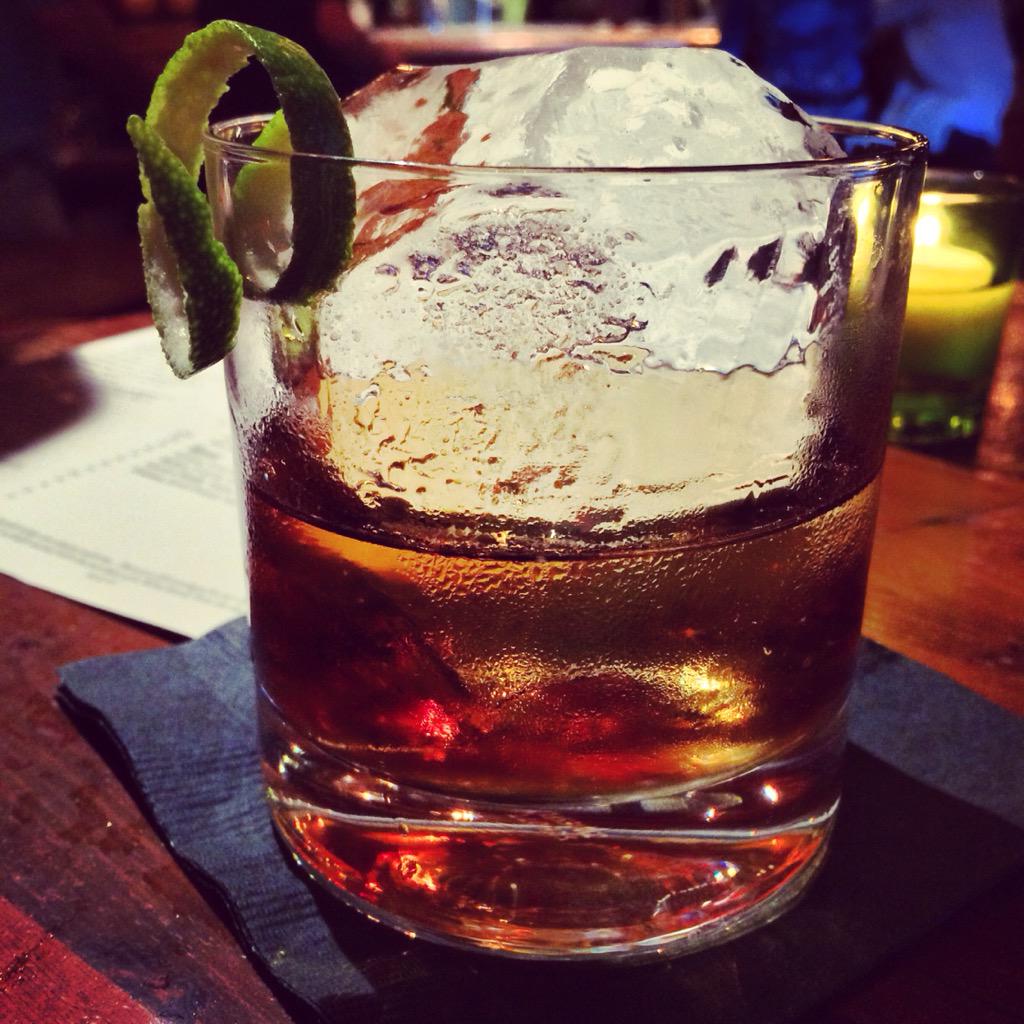 CorkAndCapsule's tweet photo. #icecube game is real in #sthelena. Thanks @GooseGanderNapa for the stellar service! #handcut http://t.co/EgyvKXI4vr