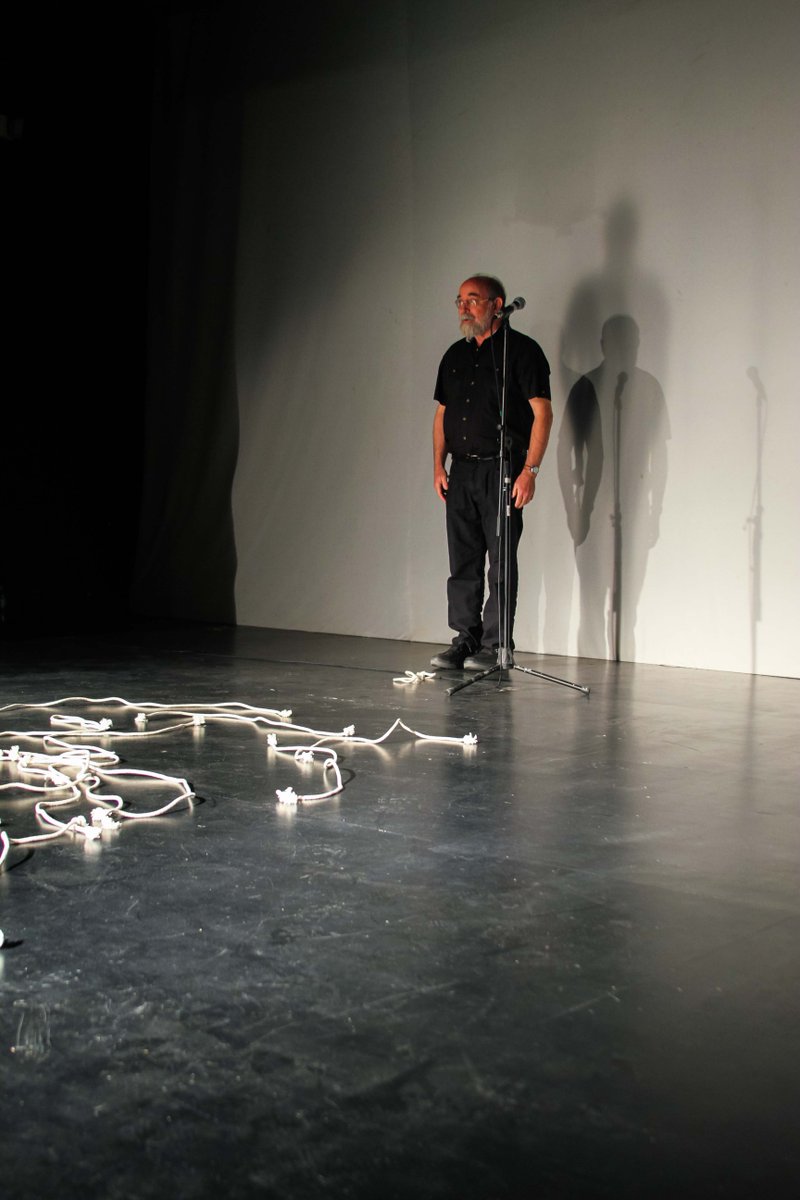 estoestodo_'s tweet photo. #FAAC2015 Bartolomé Ferrando y su performance "Escritura sonora 2014" en la Sala Alfonso Carrasco. #ConLaGenteSiempre http://t.co/5A9wLnCg2M