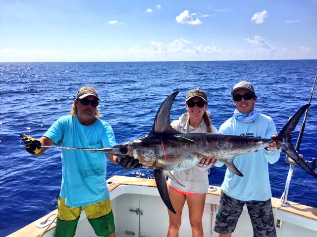 grayfishtag's tweet photo. Congrats 2 Stephanie 4 finishing her 2015 #IGFA #RoyalBillfishSlam w/ this tagged #swordfish
#grayfishtag #TagAFish http://t.co/qyW87Rdrry