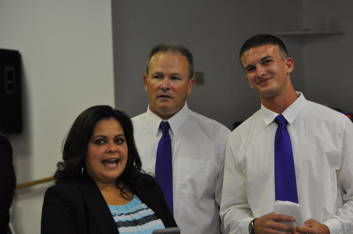 TeenChallengeVT's tweet photo. a testimony from our banquet http://t.co/aR7iQgJ44q