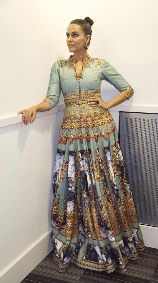 HELLOmagIndia's tweet photo. @NehaDhupia turned heads in a beautiful dress by @falgunishanepea &amp; @TheJewelryLoupe at @LondonFashionWk #HighLife http://t.co/uWNdDRgIeO