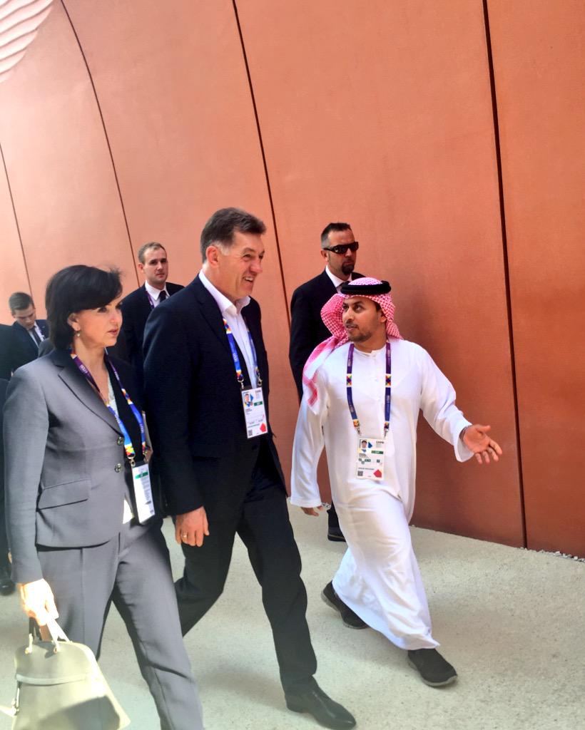 EXPO_2015UAE's tweet photo. The Prime Minister of Lithuania during his visit to #UAEPavilion at #Expo2015 #الوطني_للإعلام_ينظم_مشاركة_إكسبو http://t.co/8GosRziSHv