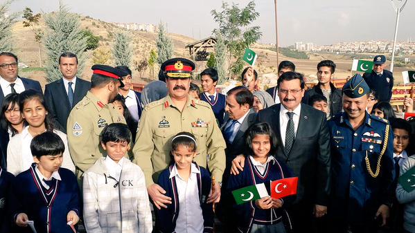 mustafaak_eng tweet picture
